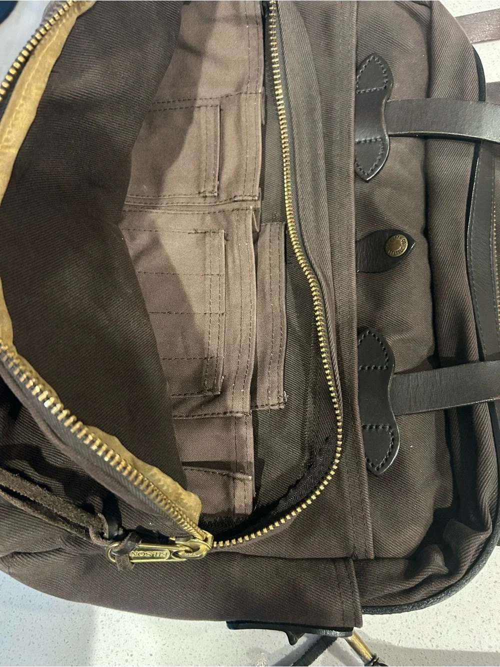 Filson Men's Brown Canvas Messenger Bag with Leather Trim